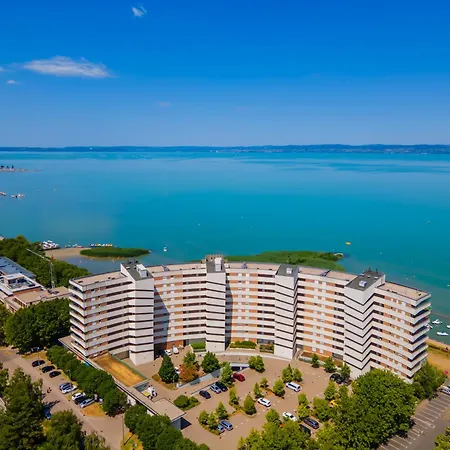 Mf Club 218 Palazzo Wellness Appartamento Siófok