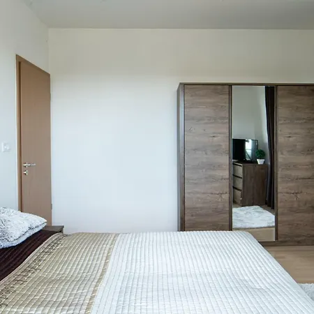 Myflat Club 218 Palazzo Wellness Apartman *